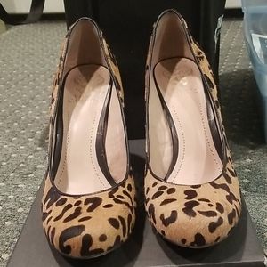 Vince Camuto leopard high heel shoes